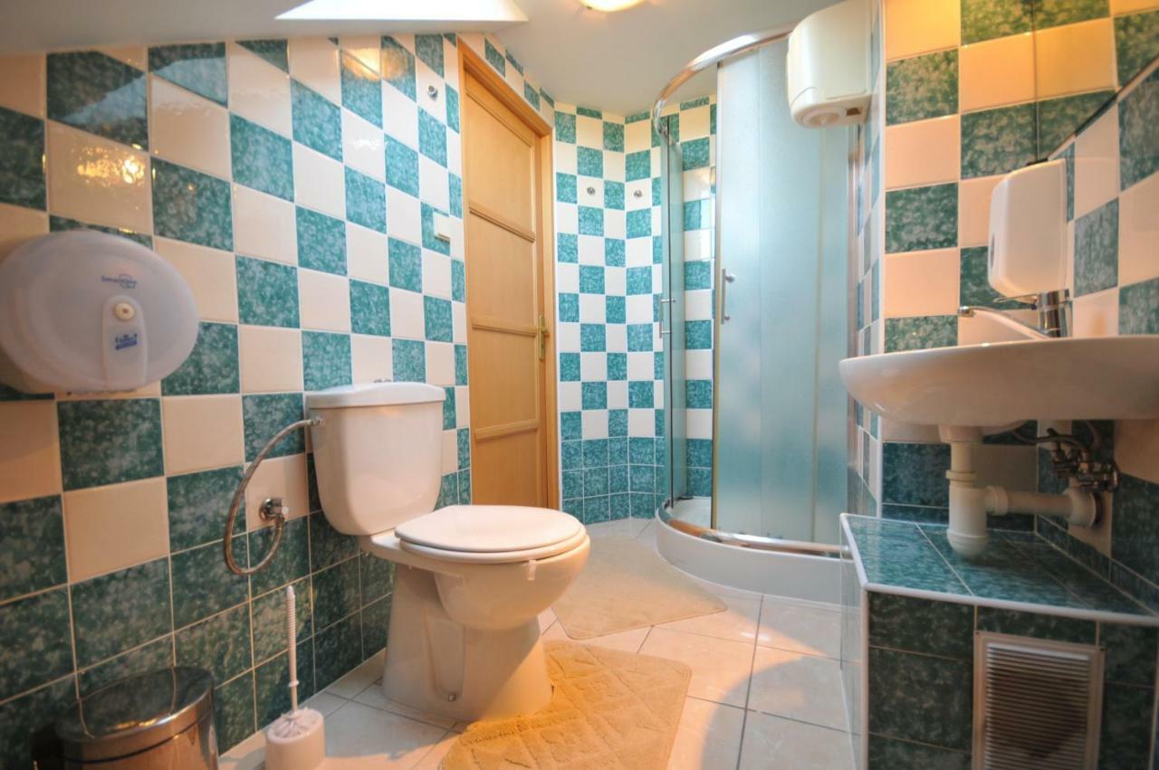 Penzion Drevenik Hotel Spisske Podhradie Ngoại thất bức ảnh